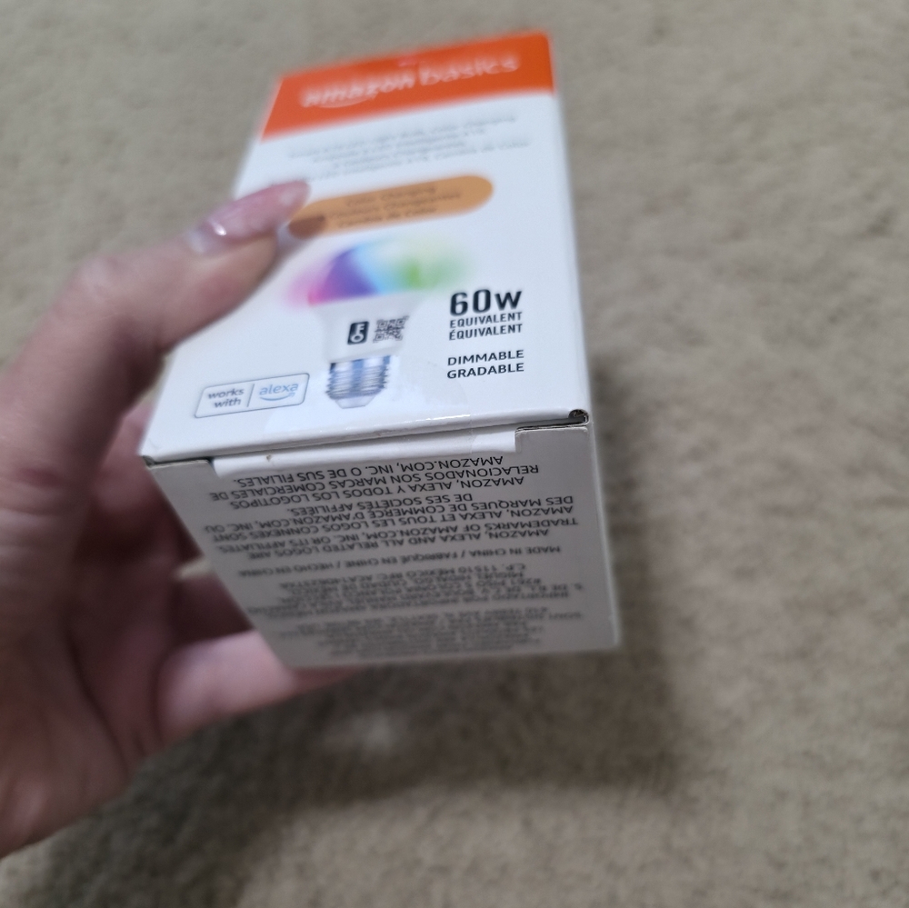 Amazon Basics Color Changing Smart Bulb - Picture 5 of 5